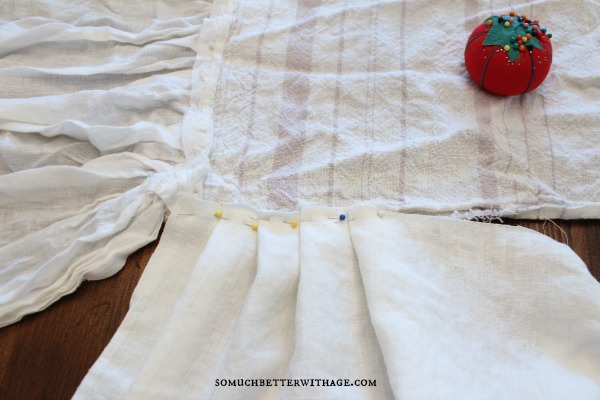  How to make a ruffled tablecloth / pinching and folding to make the ruffles - So Much Better With Age