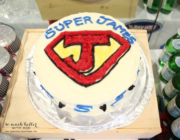 Super James superhero cake.