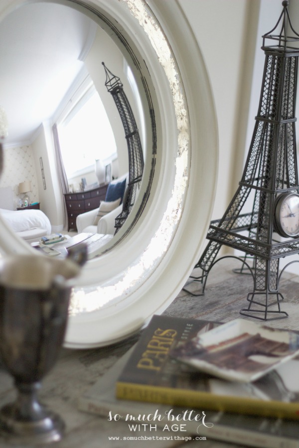 The mirror beside the an Eiffel Tower.