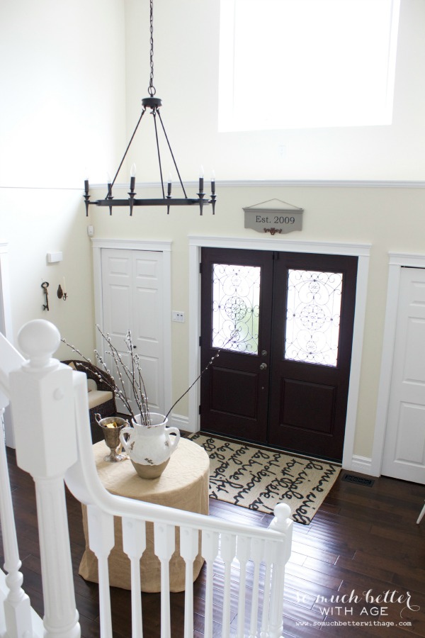 Neutral renovated foyer