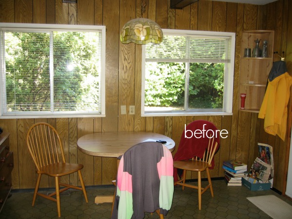 Our old old house, 90-year-old Tudor house tour / before picture of kitchen nook - So Much Better With Age