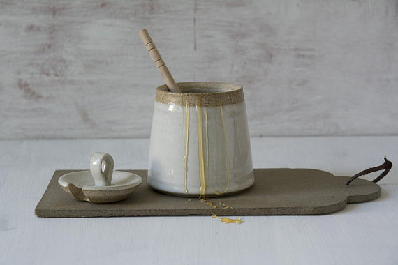 Honey jar