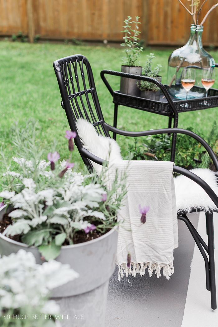 How to Create Two Outdoor Seating Areas in a Small Space