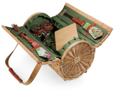 A barrel wine and cheese basket opened up to show the inside.