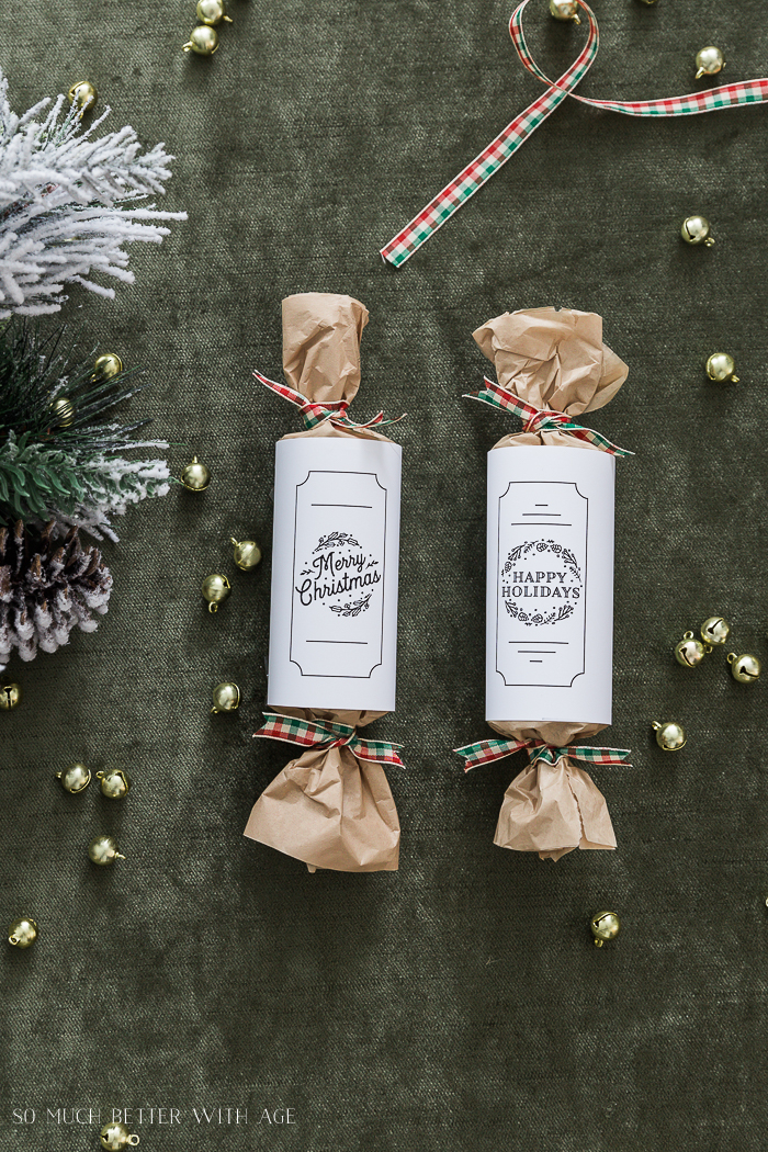 DIY crackers de Noël à partir de rouleaux de papier toilette vide - Marie  Claire