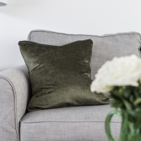 Diy Envelope Pillow Cover Tutorial So Much Better With Age Change Your Decorative Pillow Covers Seasonally Cover Tutorial