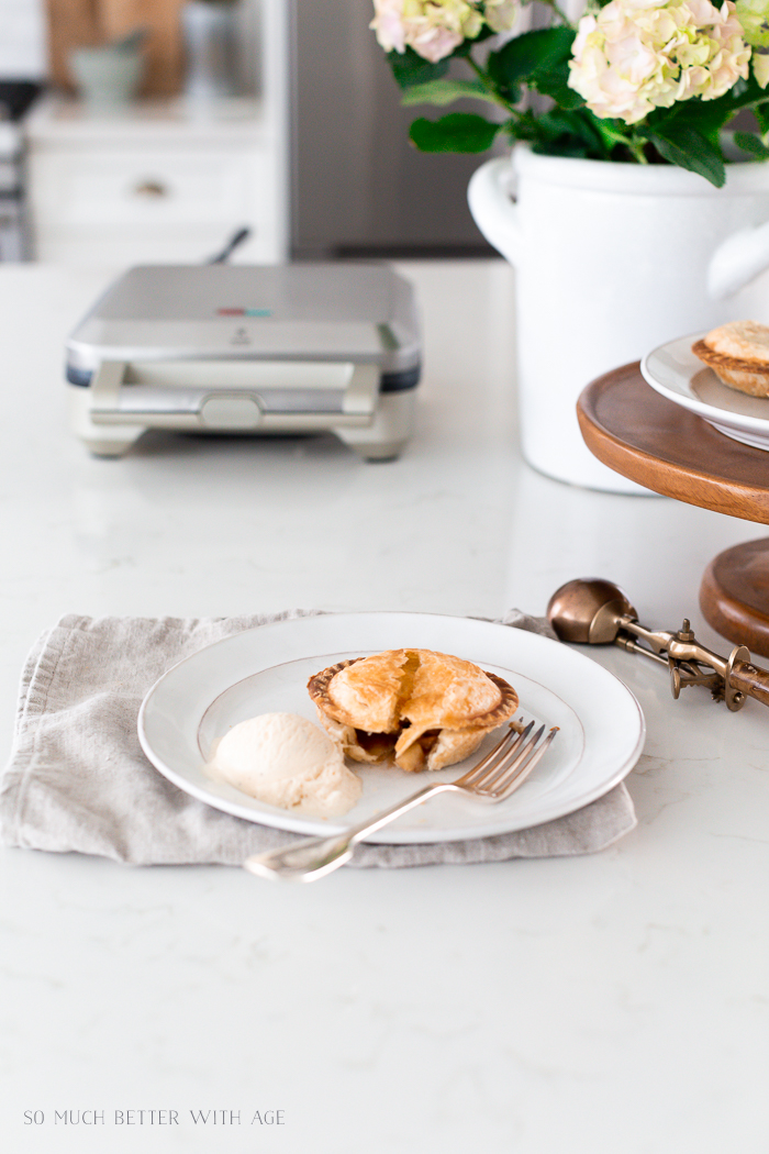 Breville Mini Pie Maker User Experience: #Food - Finding Our Way Now