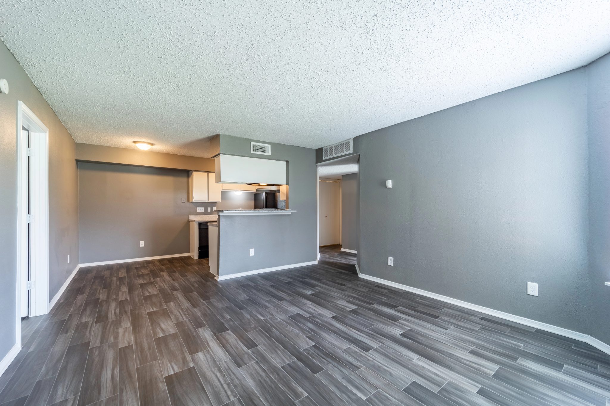 What Can You Do When Your Home Lacks Architectural Details? - Jamie ...